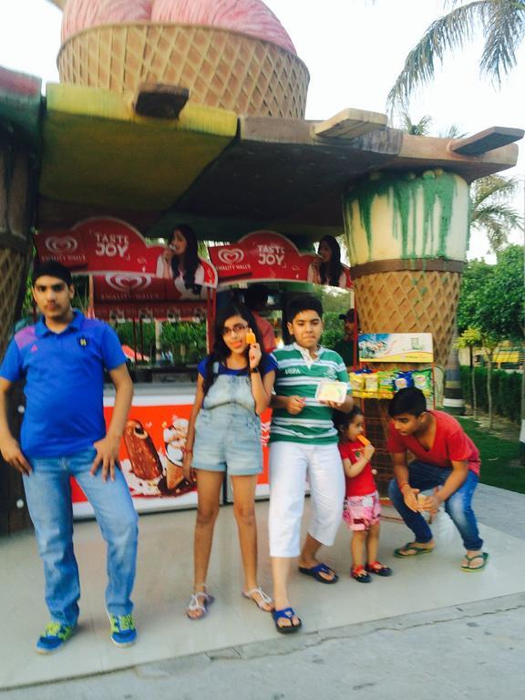 Hotel Hardy'S World à Ludhiana Extérieur photo